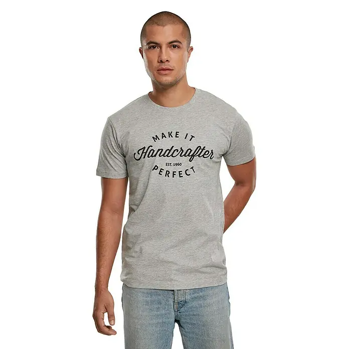 T-Shirt Handcrafter - Grau, XXXL - Graues T-Shirt mit dem Aufdruck "Make It Handcrafter Perfect Est. 1960", das einen lässigen und stilvollen Look bietet.