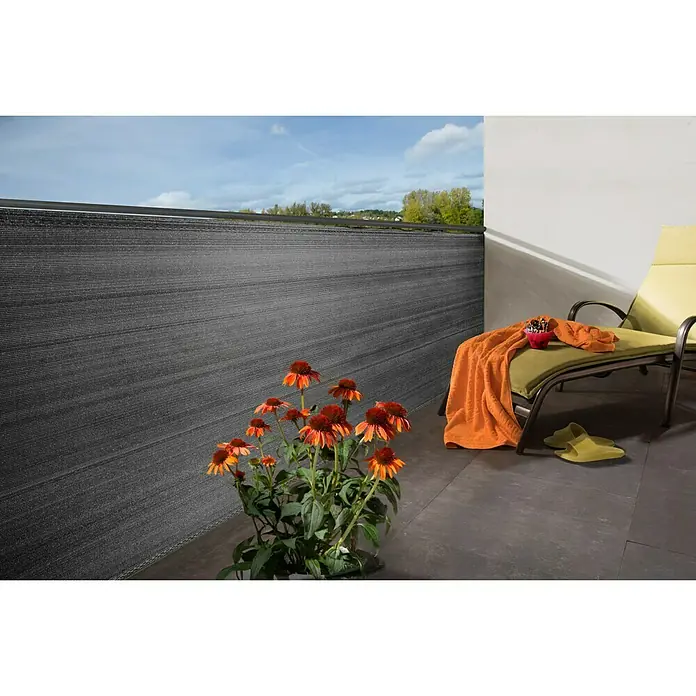 Sichtschutzmatte Classic - 2.500 x 100 cm, Kunststoff, Anthrazit - Dieser Balkon Sichtschutz bietet Privatsphäre und Schutz vor Wind. Die graue Farbe passt gut zu den Blumen und Gartenmöbeln.