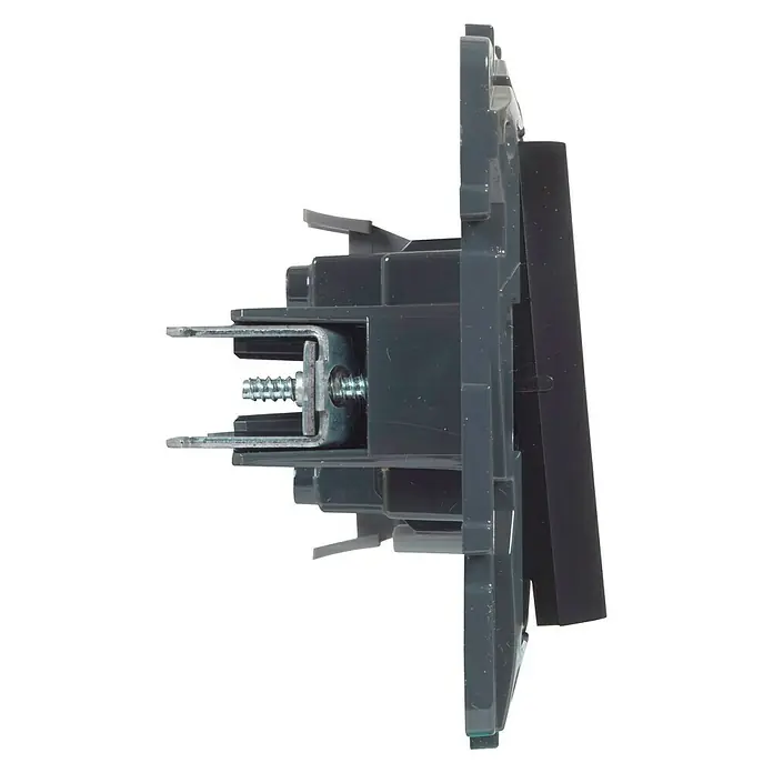 Legrand Niloé Step Conmutador - Antracita, Colocar, IP44 - Primer plano de un interruptor de luz empotrado, destacando su montaje preciso y acabado de alta calidad.