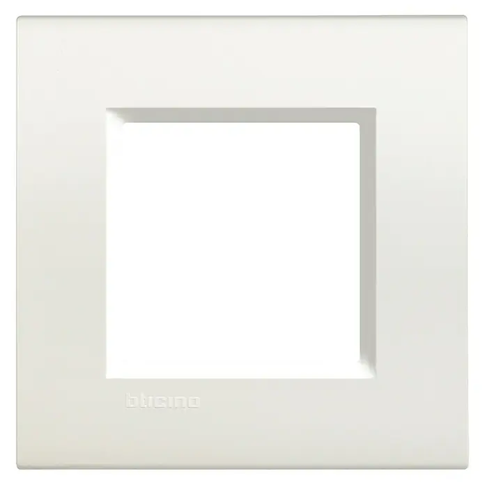 Bticino Living Light Marco - Blanco, Modelo de mecanismos: x 1, Plástico, Colocar - Marco blanco Bticino para interruptores y enchufes, diseño cuadrado y moderno, ideal para cualquier decoración.\n