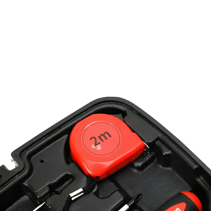 Fulmo Maletín de herramientas con cinta de 2 m - 9 pzs. - Primer plano de una caja de herramientas con una cinta métrica roja de 2 m y destornilladores.