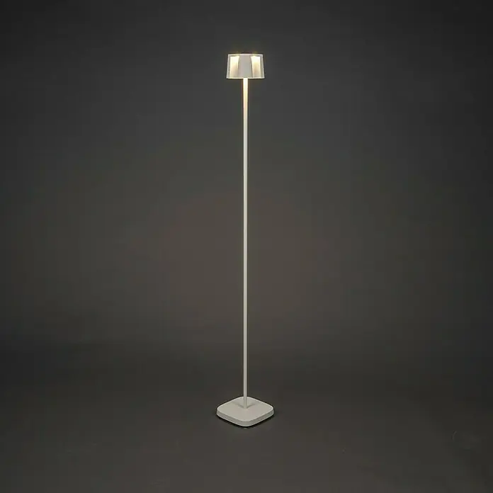 Konstsmide Akku-Stehleuchte Nice - 10 x 10 x 120 cm, Weiß, Mehrfarbig, 3 W, IP54 - Elegante Stehlampe mit minimalistischem Design. Die schlichte Form und das sanfte Licht machen sie zu einem Blickfang in jedem Raum.