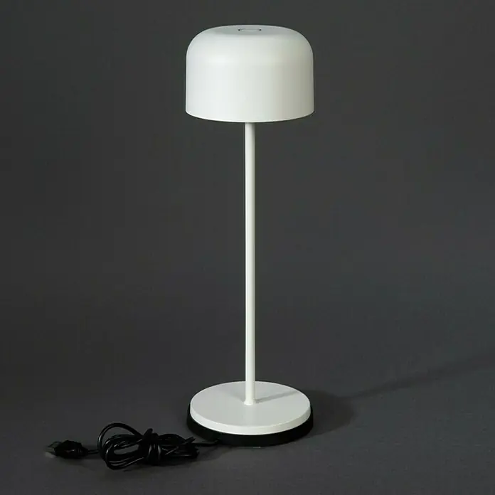 Konstsmide Akku-Tischleuchte Lille - 3,5 W, L x B x H: 11 x 11 x 36 cm, Weiß, Mehrfarbig - Elegante, kabellose Tischleuchte in Weiß. Ideal als Nachttischlampe oder zur Akzentbeleuchtung mit minimalistischem Design und sanftem Licht.