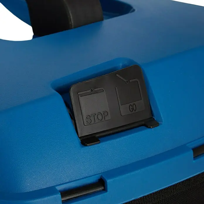 Hyundai Elektro-Rasenmäher LM4001E - 1.800 W, Schnittbreite: 40 cm - Nahaufnahme des blauen Koffers mit schwarzem Schalter mit den Aufschriften „Stop“ und „Go“.