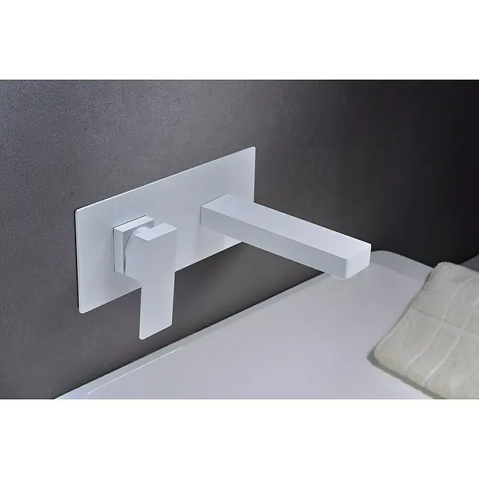 Imex Grifo de lavabo Suiza - Blanco - Grifo blanco de pared con caño rectangular, ideal para baños modernos. Su diseño minimalista destaca las líneas limpias y elegantes.
