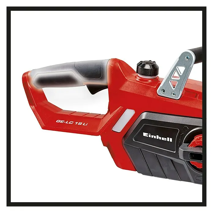 Einhell PXC 18V Motosierra de batería GE-LC 18 Li-Solo - 18 V, Sin batería, Longitud de la cuchilla: 25 cm - Primer plano de la motosierra inalámbrica Einhell GE-LC 18 Li, que muestra su cuerpo rojo, mango gris y logotipo de Einhell.
