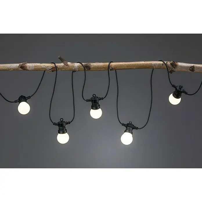 Paulmann Plug & Shine Guirnalda luminosa LED - Para exterior, Color de luz: Blanco cálido, Número de bombillas: 7 ud. - Esta guirnalda de luces con bombillas redondas crea un ambiente cálido, ideal para fiestas en el jardín o como decoración interior.