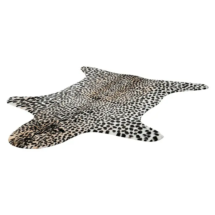 Kunstfell Rodeo - Beige/Schwarz, 200 x 150 cm, 100 % Polyester, Gepard - Elegantes Kuhfell mit Leopardenmuster. Dieses auffällige Fellimitat verleiht jedem Raum einen Hauch von Luxus und Wildheit. Perfekt als Teppich oder Wanddekoration.