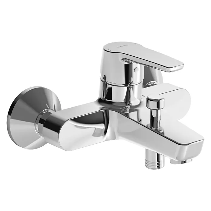 Hansa Polo Badewannenarmatur - Ausladung Armatur: 157 mm, Chrom, Glänzend - Nahaufnahme einer glänzenden, silbernen Badewannenarmatur mit modernem Design und Hebel zur Steuerung.