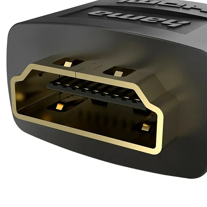 Hama HDMI-Adapter - Schwarz, HDMI-Stecker, Auflösung: 8K (7680 x 4320 Pixel) - Detailaufnahme eines Hama HDMI-Steckers, der hochwertige Signalübertragung und zuverlässige Verbindung für beste Bild- und Tonqualität bietet.