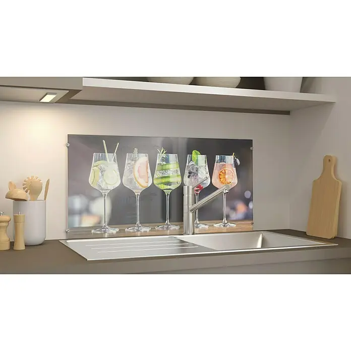 CUCINE Küchenrückwand - Fruity Gin, 80 x 40 cm, Stärke: 6 mm, Einscheibensicherheitsglas (ESG) - Dekoratives Küchenrückwand-Design mit Cocktailglas-Motiven, ideal für moderne Küchen. Schützt die Wand vor Spritzern und verleiht Stil.