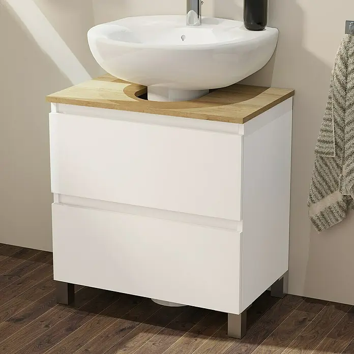 Artysan Mueble bajo de lavabo Viki - L x An x Al: 39,1 x 60 x 64,1 cm, Blanco/Nature - Imagen de un mueble de baño con dos cajones, una encimera de madera y un lavabo sobre encimera en el baño.