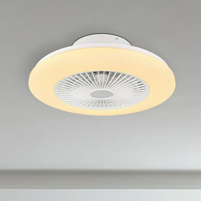 Globo Deckenventilator Travo - 30 W, Durchmesser: 50 cm, Weiß - Eine runde, weiße Deckenleuchte mit integriertem Ventilator und gelbem Lichtschein.