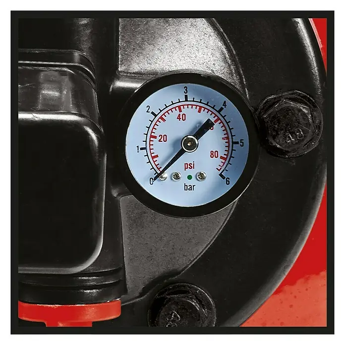 Einhell Hauswasserwerk GC-WW 1045 N - 1.050 W, Max. Fördermenge: 4.500 l/h, Max. Druck: 3 bar - Nahaufnahme eines Manometers, das einen Druck von etwa 60 psi anzeigt. Nützlich für die Kontrolle des Drucks in verschiedenen Anwendungen.