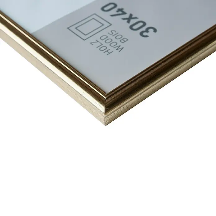 Nielsen Holzrahmen Ascot - 10 x 15 cm, Gold, Glas - Nahaufnahme eines goldenen Holzbilderrahmens, ideal für Fotos und Kunstdrucke. Stilvolles Design und hochwertige Verarbeitung für ein elegantes Ambiente.