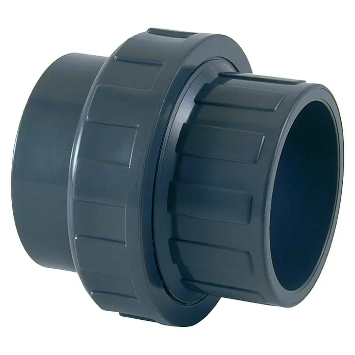 myPool Verschraubung - Außendurchmesser: 50 mm - Nahaufnahme einer PVC-Rohrverschraubung, die für Sanitäranwendungen oder andere Systeme verwendet wird. Diese Kupplung ist blau-grau und für Rohrverbindungen bestimmt.