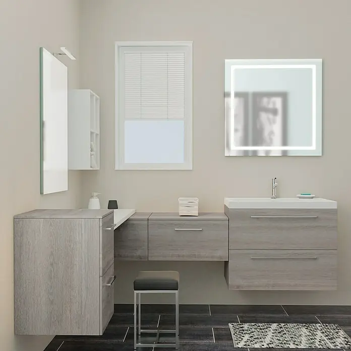 Camargue Espacio Badmöbel-Set X27 - 160 x 200 cm, Gama weiß glänzend - Badezimmer-Interieur mit modernem Waschtisch in Holzoptik, beleuchtetem Spiegel und minimalistischem Design für ein stilvolles Ambiente.