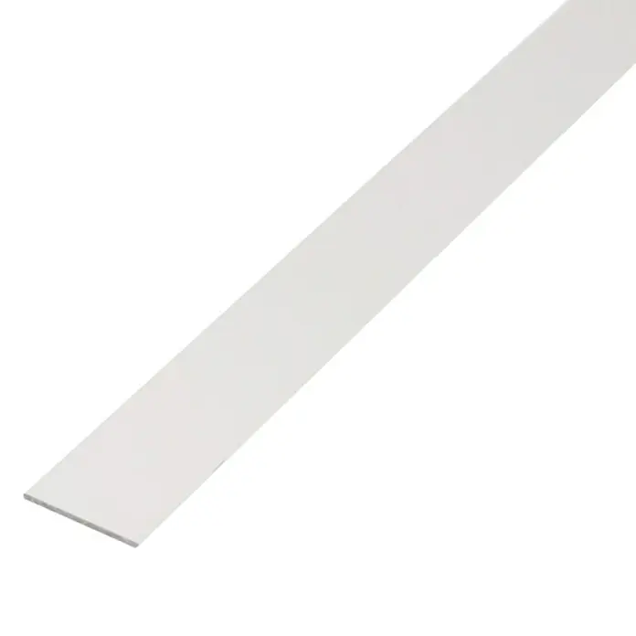 Alberts Perfil plano - L x An x Es: 2.600 x 30 x 2 mm, Aluminio, Blanco - Listón blanco largo, perfecto para acabados limpios y acentos modernos. Versátil para revestimientos de paredes y techos con superficie lisa.