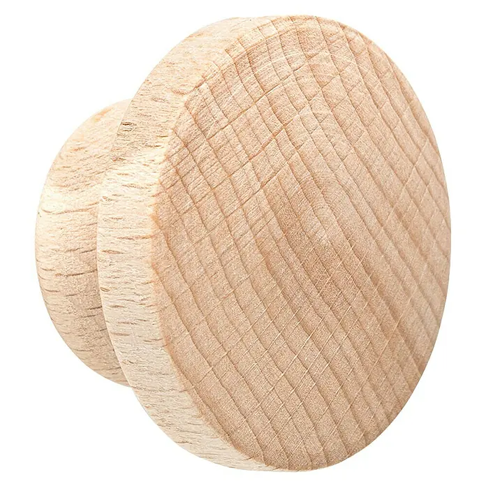 Rei Pomo para muebles Haya - Diámetro: 38 mm, Haya, 6 ud. - Primer plano de un pomo de madera sin tratar que muestra vetas y textura contra un fondo negro.