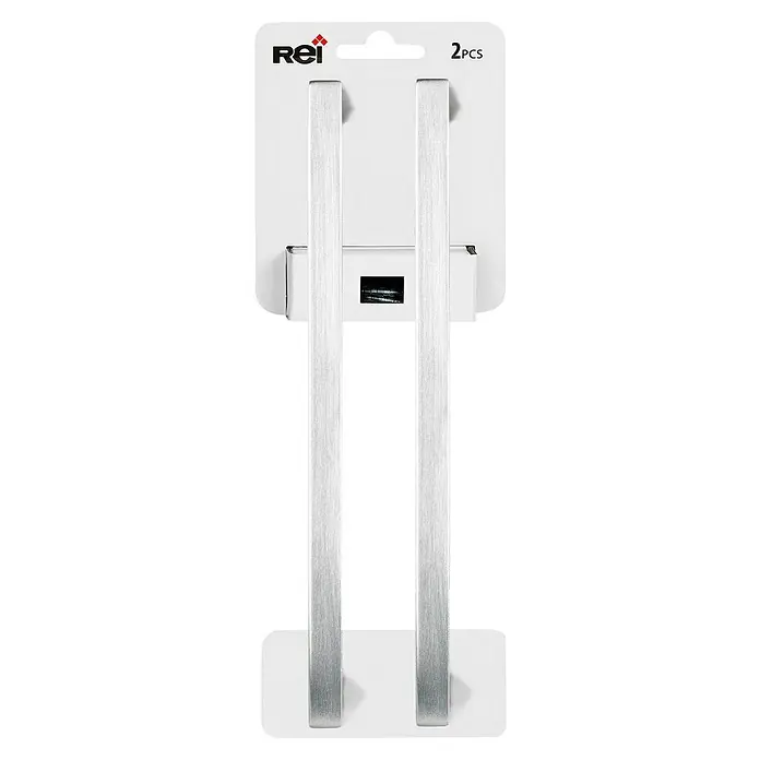 Rei Tirador para muebles - Distancia entre orificios: 256 mm, Níquel, Satinado, 2 ud. - Un par de tiradores de armario plateados Rei, empaquetados en una tarjeta blanca, que muestran la estética elegante y moderna del producto.