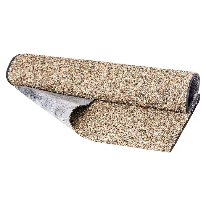 Heissner Steinfolie Meterware - Breite: 40 cm - Gerollte Abdichtungsbahn mit granularer Steinoberfläche, teilweise abgerollt, um ihre Schichtstruktur zu zeigen.