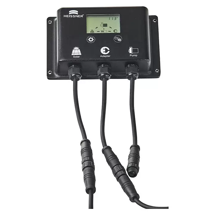 Heissner Wasserspielpumpe - Fördermenge pro Std.: 1.100 l - Schwarzer Heissner Solar-Pumpenregler mit LCD-Anzeige und drei Kabeln für Solar-, Adapter- und Pumpenanschlüsse.