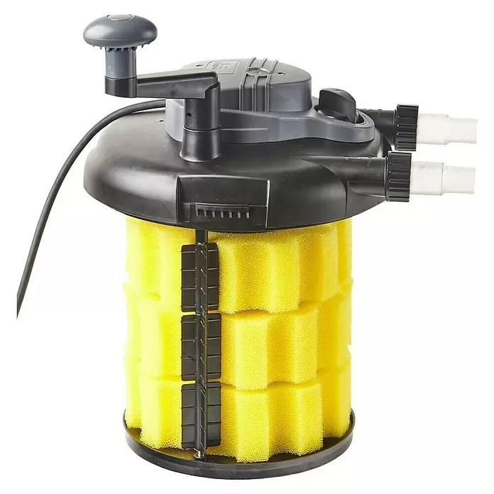 Heissner Druckfilter-Set - 25 W, Fördermenge pro Std.: 1.500 l - Schwarzer Teichfilter aus Kunststoff mit grauem Griff, gelbem Filterschwamm und weißen Schlauchanschlüssen.