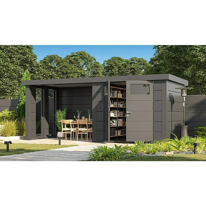 Telluria Metallgerätehaus Classico 2724 mit Lounge S links inkl. 2 Fenster und Elektro-Set - Außenmaß inkl. Dachüberstand (B x T): 572 x 258 cm, Stahl, Anthrazit, Inkl. Innenwandverkleidung & Elektro-Set - Eine moderne Gartenlaube mit Schiebetüren, einer Essecke und einem Lagerraum mit Regalen, die eine stilvolle und praktische Außenraumlösung bietet.