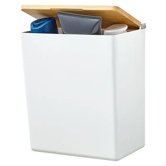 Tesa Aufbewahrungsbox Baboo - L x B x H: 21 x 10,2 x 18,2 cm, Kunststoff - Ein weißer Aufbewahrungskorb mit einem Holzdeckel, ideal zur Aufbewahrung verschiedener Gegenstände im Haushalt.