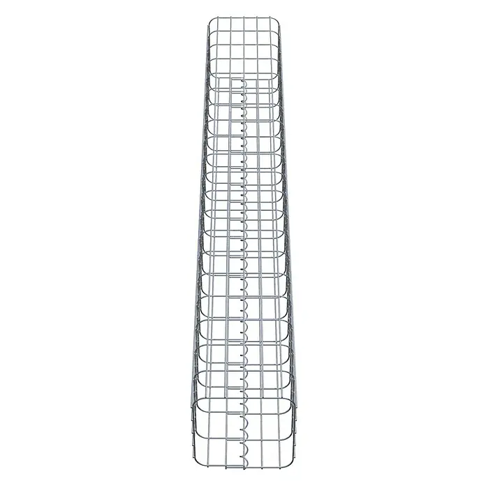 Gabiona Gabionensäule - 27 x 27 x 200 cm, Metall, Maschenbreite: 50 mm, Maschenhöhe: 100 mm - Ansicht eines langen, leeren Gabionenkorbs aus Drahtgeflecht. Ideal für Gartenbau und Landschaftsgestaltung.