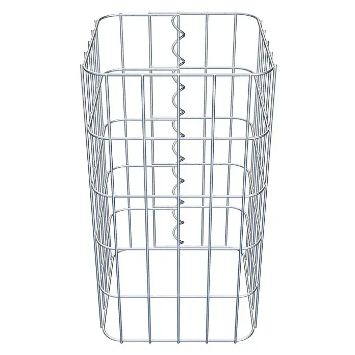 Gabiona Gabionensäule - 27 x 27 x 50 cm, Metall, Maschenbreite: 50 mm, Maschenhöhe: 100 mm - Der Artikel zeigt einen Gabionenkorb aus Drahtgeflecht. Die Steinkorb-Struktur ist rechteckig, mit einer spiralförmigen Verstärkung in der Mitte.
