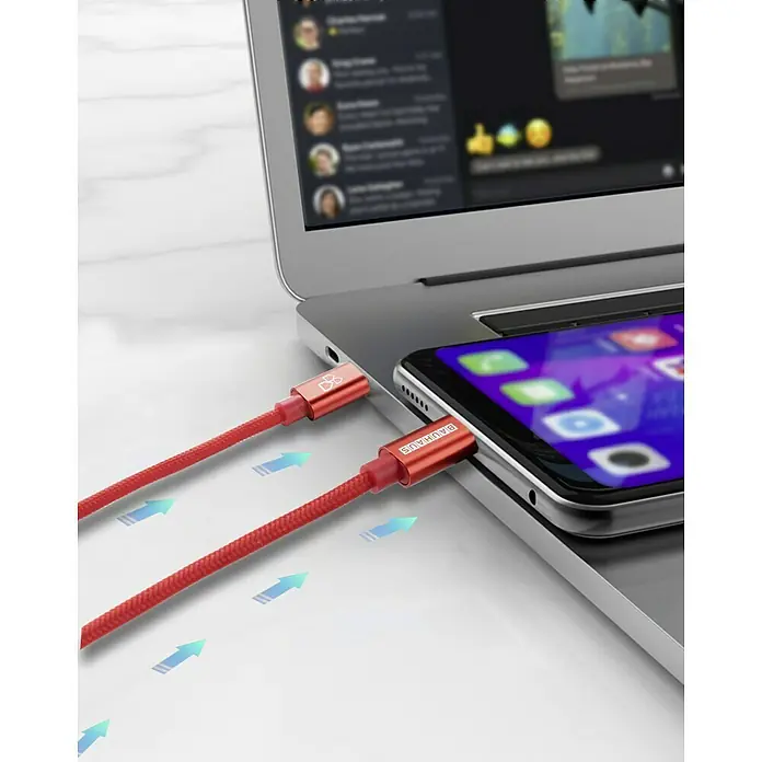 BAUHAUS Cable de carga USB - Rojo, 1 m, Enchufe C a enchufe C - Cable de carga rojo Bauhaus conectado a un smartphone y un portátil, para una carga rápida y eficiente.