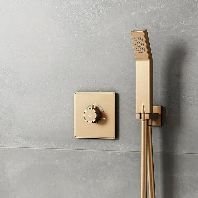 IO Grifo monomando de ducha empotrado Universal - Crobre - Moderno set de ducha dorado con control de temperatura y ducha de mano para una mejora elegante del baño.