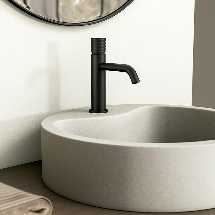IO Helios Grifo de lavabo (Negro) | BAUHAUS