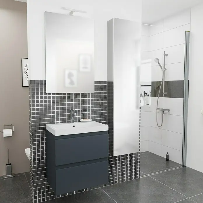 Camargue Espacio Badmöbel-Set i144 - 100 cm, Gama anthrazit matt - Badezimmer-Interieur mit einem grauen Waschbeckenunterschrank, einem Spiegel und einer Duschkabine. Moderne Badezimmerausstattung.