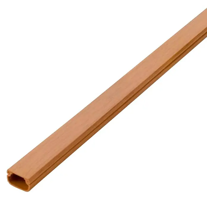 Inofix Canaleta para cables adhesiva - L x An x Al: 200 x 1,6 x 1 cm, Cerezo - Primer plano de una tapa de conducto de cable marrón para una gestión ordenada de los cables. Ideal para la oficina y el hogar.
