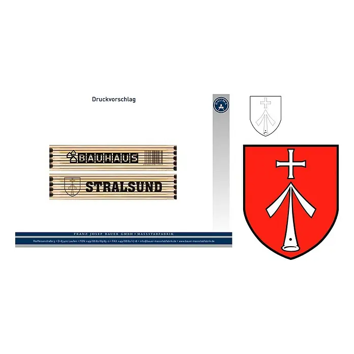 BAUHAUS Zollstock - Stralsund, 2 m - Produktbild mit Logos von Bauhaus und Stralsund auf Messlatten, sowie dem Wappen von Stralsund in Rot und Schwarzweiß.