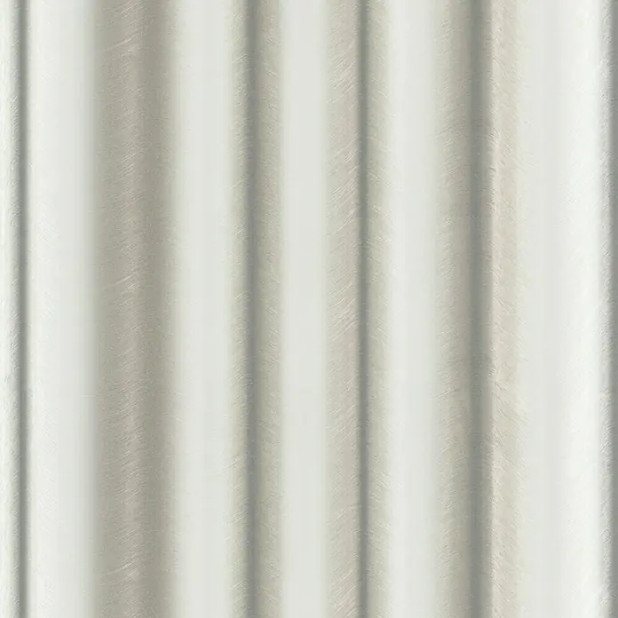 Glööckler Vliestapete - Beige/Silber, Streifen, 10,05 x 0,7 m - Strukturierte Metallplatte in Silber mit vertikalen Linien. Reflektierendes, gebürstetes Material für moderne Designs und Anwendungen.