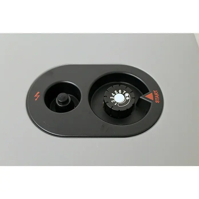 Admiral Gasheizer Blue Belle - On/Off-Spar-Thermostat, 4,2 kW, Piezo-Zündung - Detailaufnahme eines Gerätes mit einem Drehknopf zur Einstellung verschiedener Stufen, neben dem ein Blitzsymbol zu sehen ist.