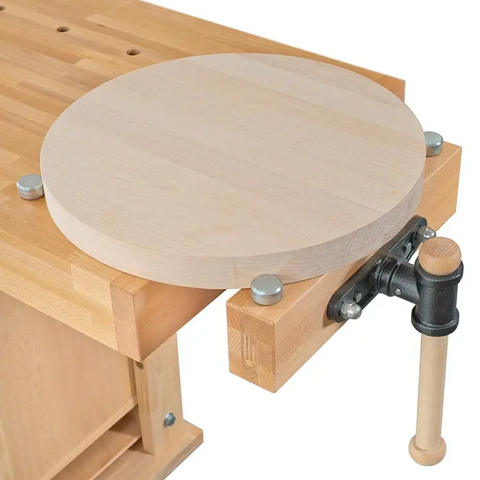 Ramia Hobelbank Advanced 1500 - L x B: 1.500 x 650 mm, Arbeitshöhe: 850 mm, Holz - Eine Holzdrehscheibe für eine Werkbank, ideal zum Bearbeiten von Holzprojekten. Robuste Konstruktion für präzises Arbeiten.