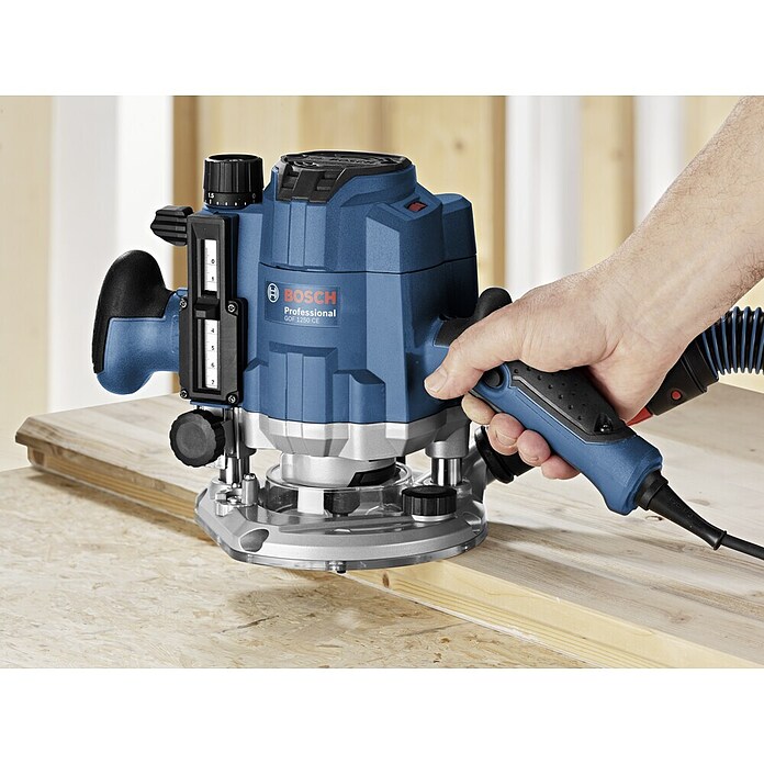 Bosch Professional Oberfräse GOF 1250 CE (1.250 W, 60 mm)