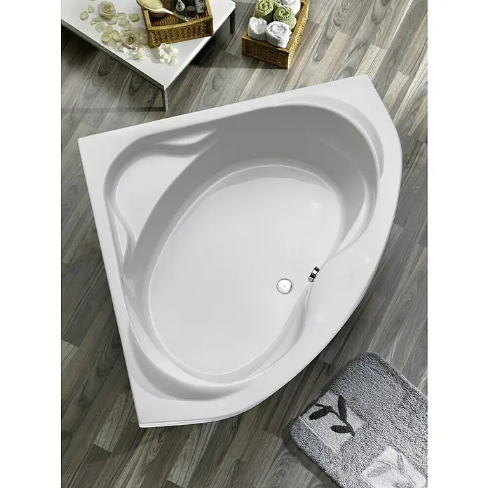 Ottofond Eckbadewanne Maya - L x B: 145 x 145 cm, Sanitäracryl, Weiß - Eckbadewanne mit weißer Oberfläche, elegantem Design und praktischer Form für entspannende Badeerlebnisse in Ihrem Badezimmer.