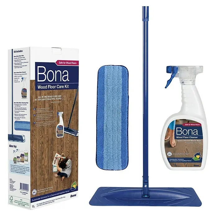 Bona Reinigungs-Set Parkett - 1 x Cleaner, 1 x Mop, 1 x Microfaser-Reinigungspad - Das Bona Holzpflege-Set: All-in-One-Set für die einfache Reinigung und Pflege von Holzböden, mit Reiniger, Mopp und waschbarem Mikrofaserpad.