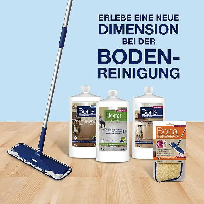 Bona Mikrofaser-Reinigungspad Intensivpflegepad - Passend für: Bona Mop-System - Bild von Bona-Bodenpflegeprodukten, darunter Parkett- und Hartbodenreiniger, zusammen mit einem Mopp und einem Auftragepad.