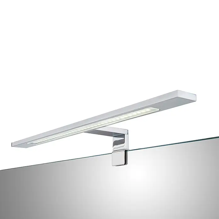 Camargue LED-Spiegelleuchte Vega II - 6,55 W, 230 V - Nahaufnahme einer LED-Spiegelleuchte mit Chromfinish, die ein helles, gleichmäßiges Licht über einem Badezimmerspiegel bietet.
