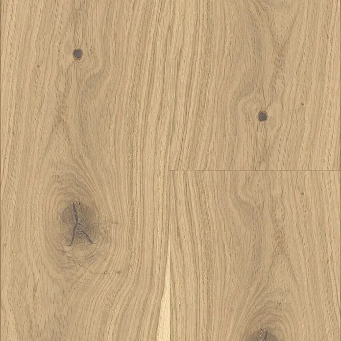 Living by Haro Parkettmuster Eiche Weiß strukturiert - 290 x 180 x 12 mm, Landhausdiele - Nahaufnahme von Holzboden mit Astlöchern. Das helle Holz zeigt eine natürliche Maserung und verleiht dem Boden ein warmes, rustikales Aussehen.