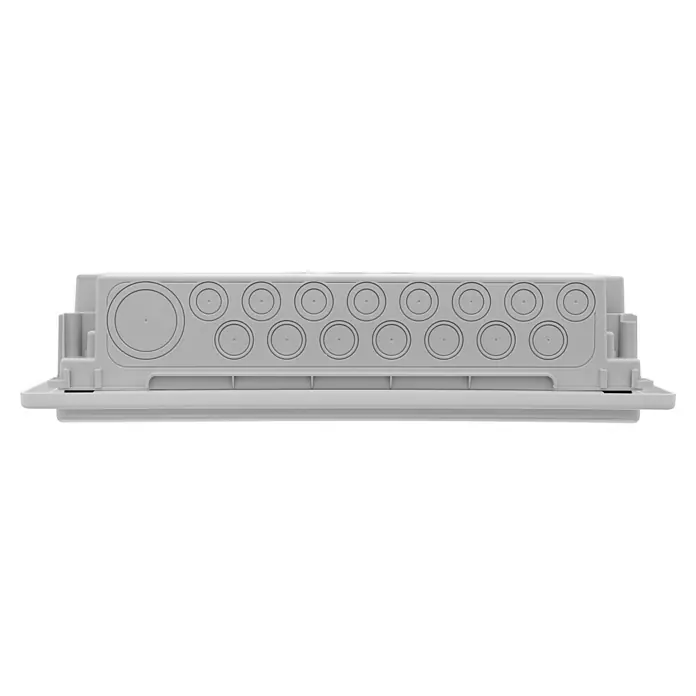 Ibelec Cuadro eléctrico de superficie - Número de hileras: 1 ud., 42,4 x 28,4 cm, Gris - Primer plano de una caja de conexiones blanca, con múltiples puntos de entrada de conducto y un cerramiento duradero para instalaciones eléctricas.