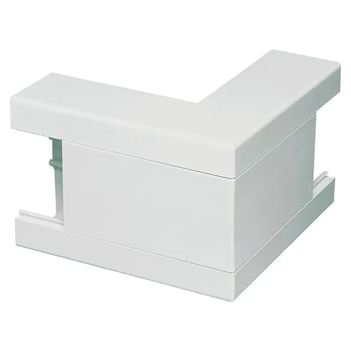 Ángulo exterior - Para el canal de umbral 65x130 mm - Conector de esquina: Un conector de esquina blanco para conductos de cable, ideal para instalaciones limpias y profesionales.