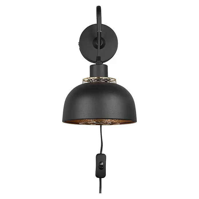 Reality Leuchten Punch Wandleuchte - 40 W, L x B x H: 24 x 18 x 30 cm, Schwarz/Gold, E27 - Nahaufnahme einer schwarzen Wandleuchte mit dekorativen goldenen Akzenten und einem Schalter am Kabel.