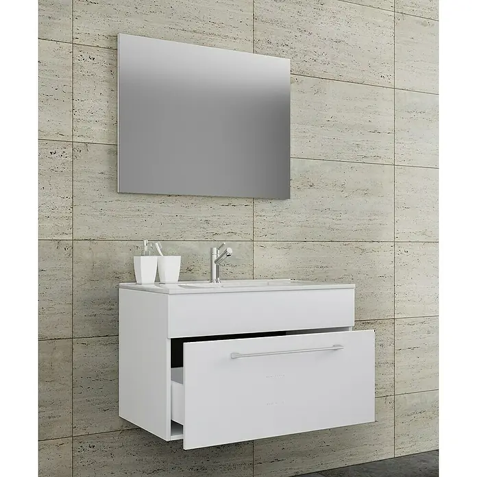 VCM Badinos Badmöbel-Set S160 cm, Weiß, 3 -tlg. - Modernes Badezimmer mit einem weißen Waschbeckenunterschrank und Spiegel an einer strukturierten Wand.